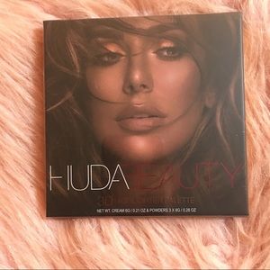 HUDA BEAUTY Makeup - Huda Beauty ~ 3D Highlighter Pallette HUDA BEAUTY Makeup - Huda Beauty ~ 3D Highlighter Pallette